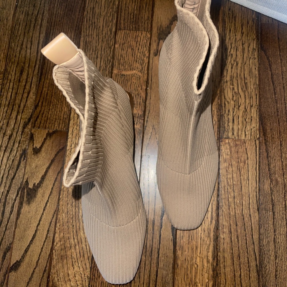 Dolce Vita booties